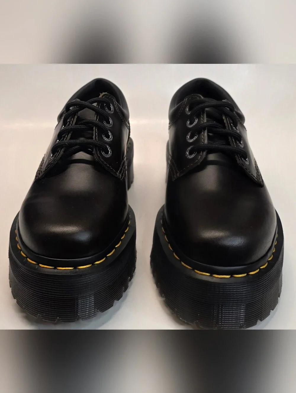 New Dr. Martens 8053 Quad Smooth Leather Platform Shoes in Black Women's Size 8